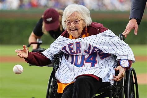 Cubs give Sister Jean a 104th birthday gift, continuing a recent tradition
